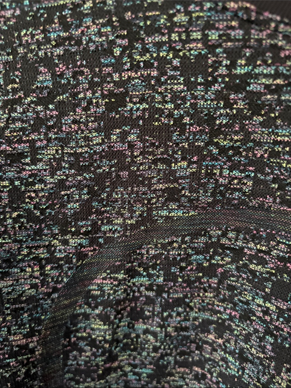 Lululemon Swiftly Breathe Long Sleeve
Pixel Check Black / Highlight Multi - Picture 5 of 7